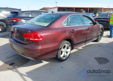 2012 Volkswagen Passat 2.5L Se z USA, uszkodzony, nr VIN 1VWBH7A36CC093478